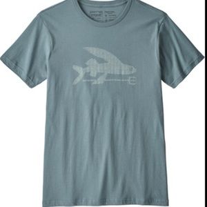 Patagonia Flying Fish Organic T-Shirt Size Large Slim Fit Dusty Blue